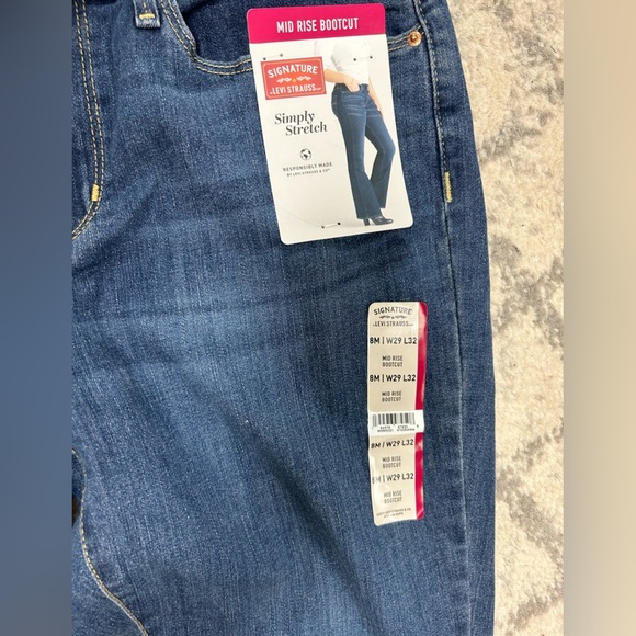 Signature by Levi Strauss Denim - NWT Levi’s Midrise Bootcut Super Stretch Womens Size 8​